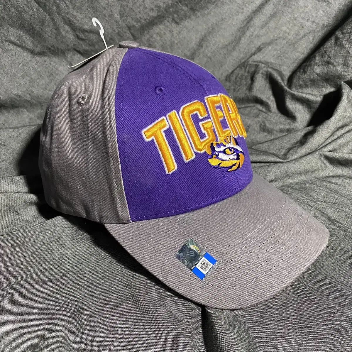 Captivating Headwear LSU Hat Sz O/S