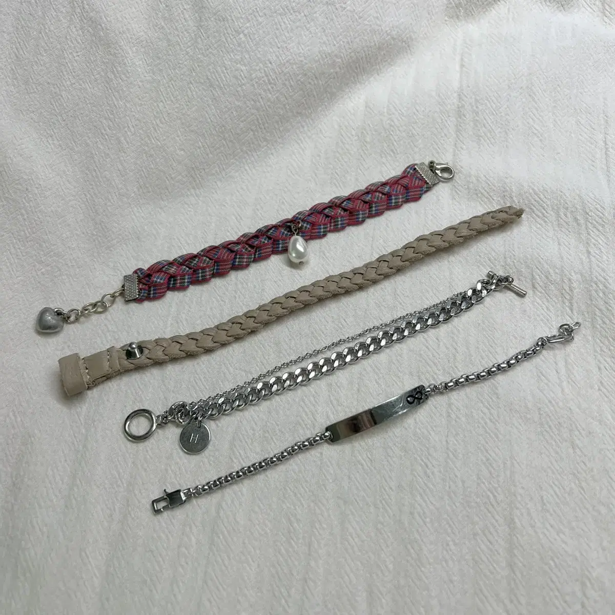 Bracelet Individual sell /Tartan check, surgical, leather twisted bracelet (available for exchange)