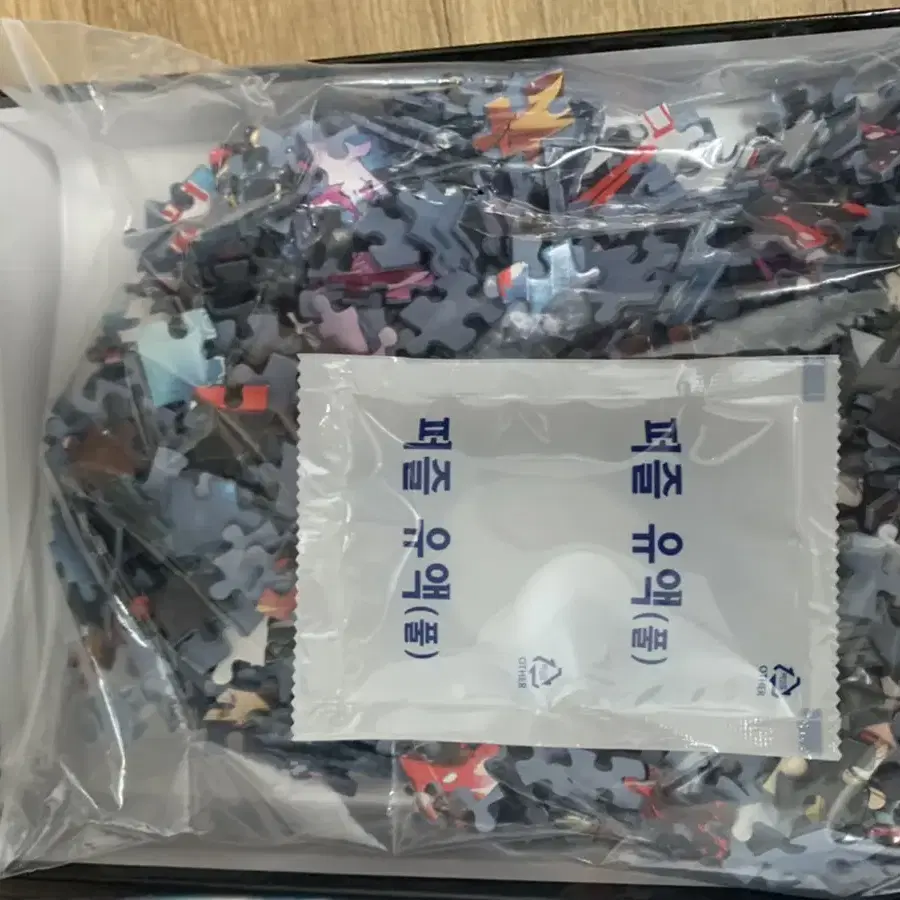 귀멸의 칼날 1000pieces 포장지만 뜯은 퍼즐 팔아요