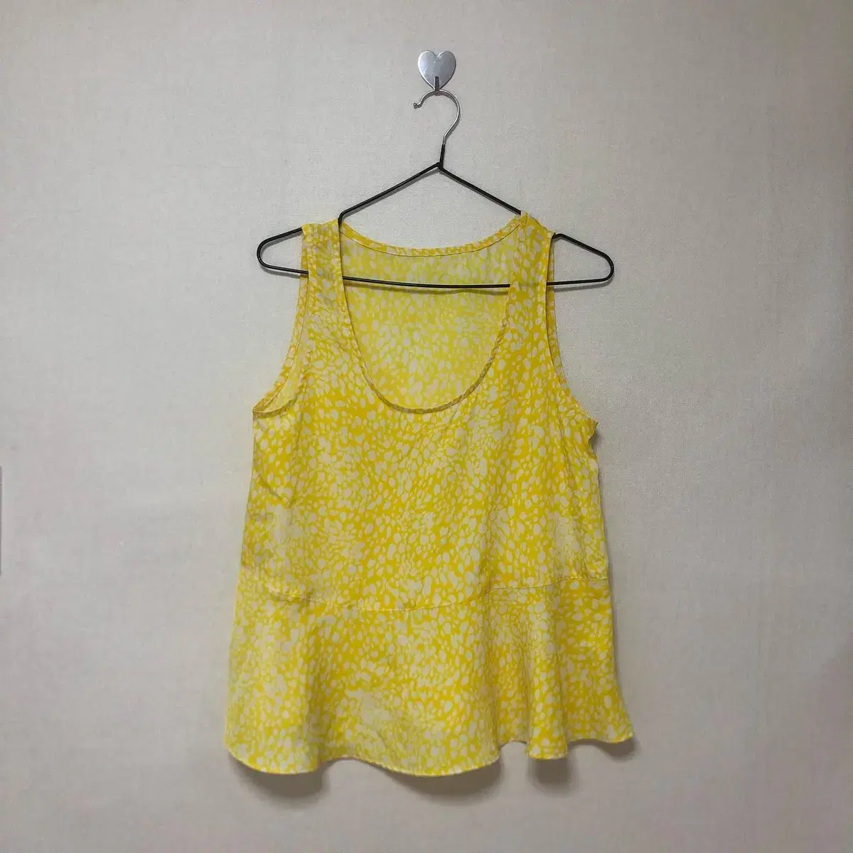 Vintage yellow spotted sleeveless