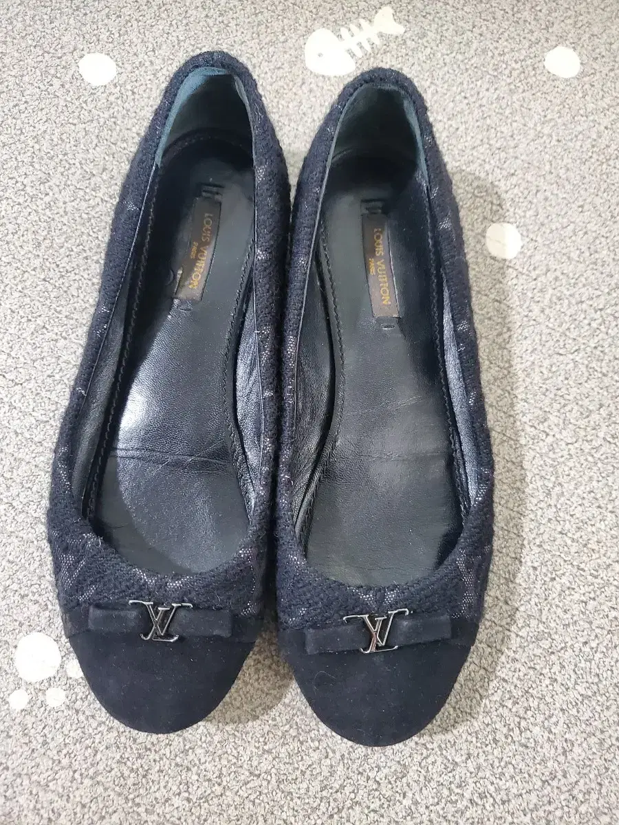 Louis Vuitton (Genuine) 35 size