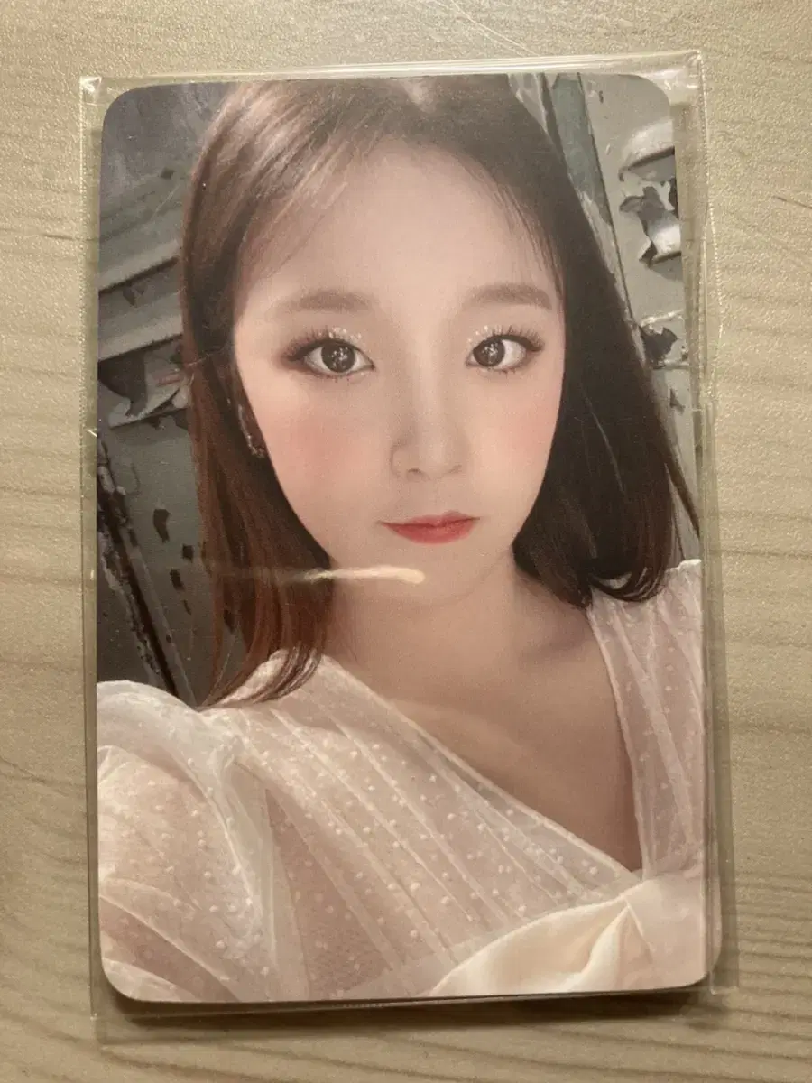 Idle yuqi photocard