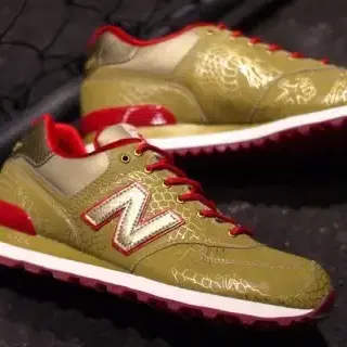 NEW BALANCE ML574 Year of teh dragon