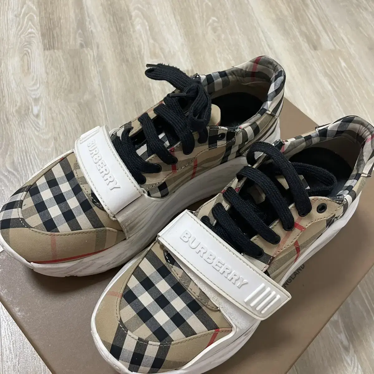 Burberry shoes genuine