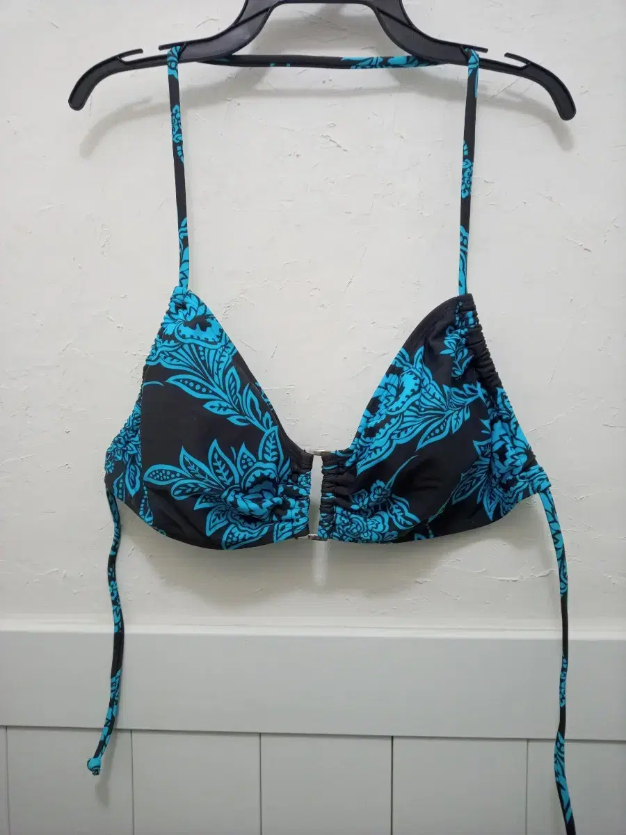 Old Navy Bikini Swimsuit Top M