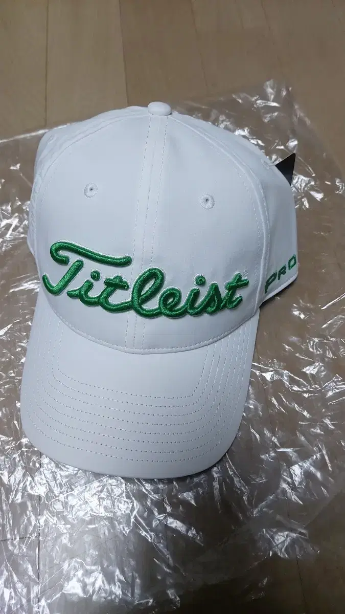 Titleist hat