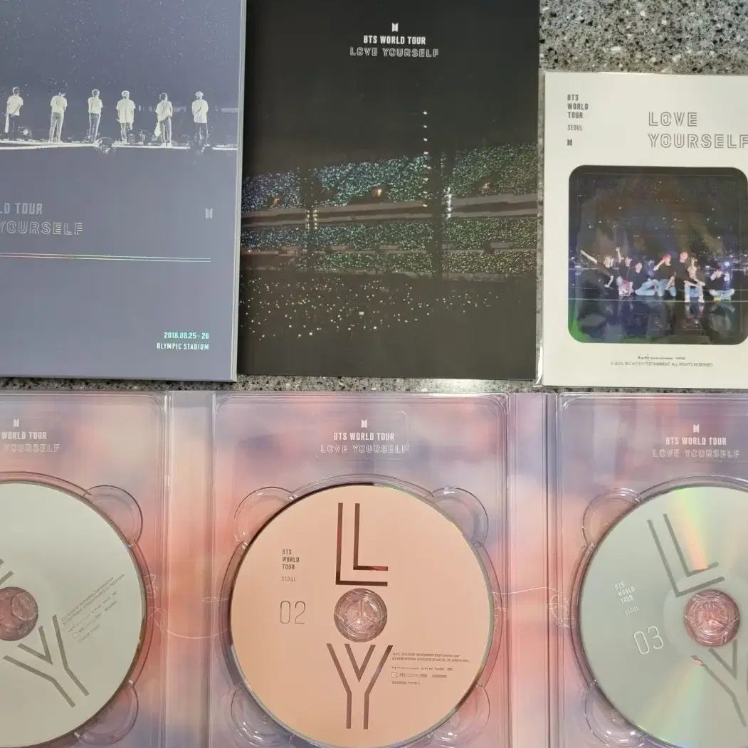 방탄 럽셀콘 서울 dvd(윤기포스터, 포카제외)