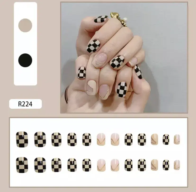 [Free Shipping] Checkerboard Nail Tip (Gal, Goth, Punk, Gothic)