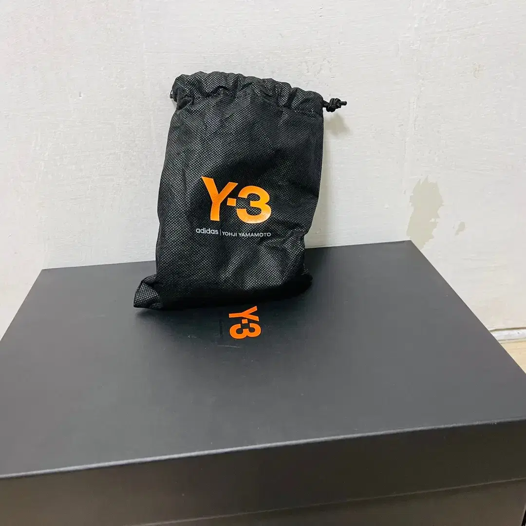 Y-3 키링