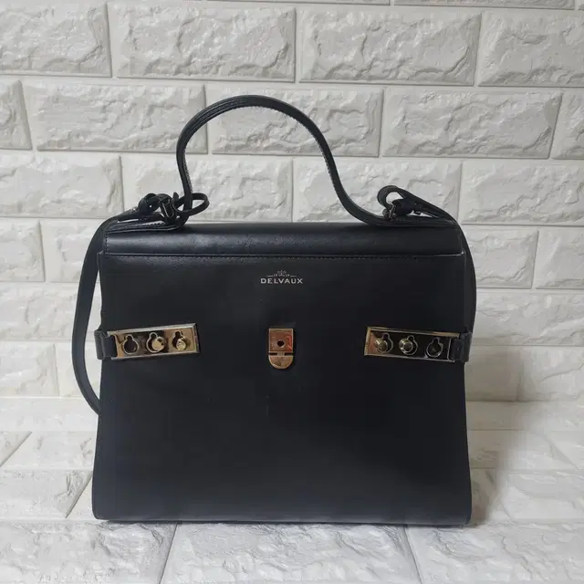 DELVAUX 톰페트 GM