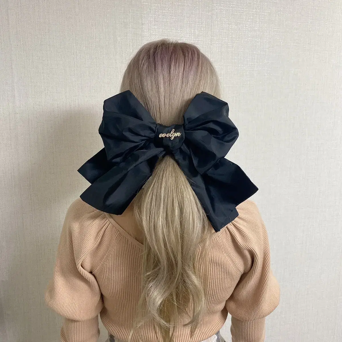 Evelyn's ribbon hairpin