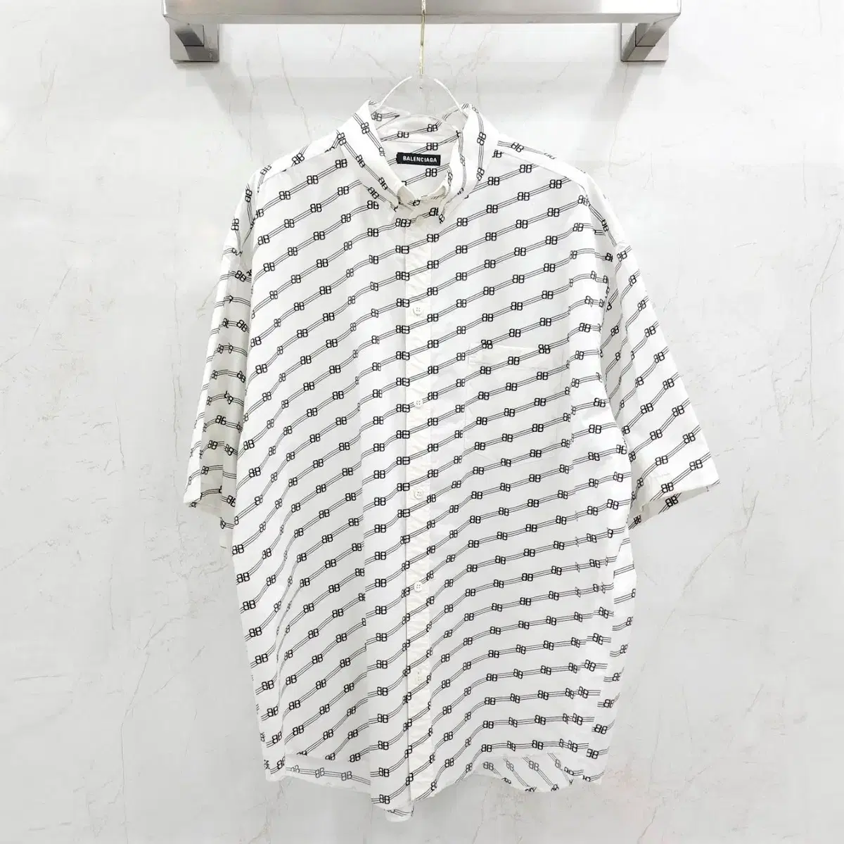 39 / Balenciaga white sporty all-over poplin short-sleeve shirt