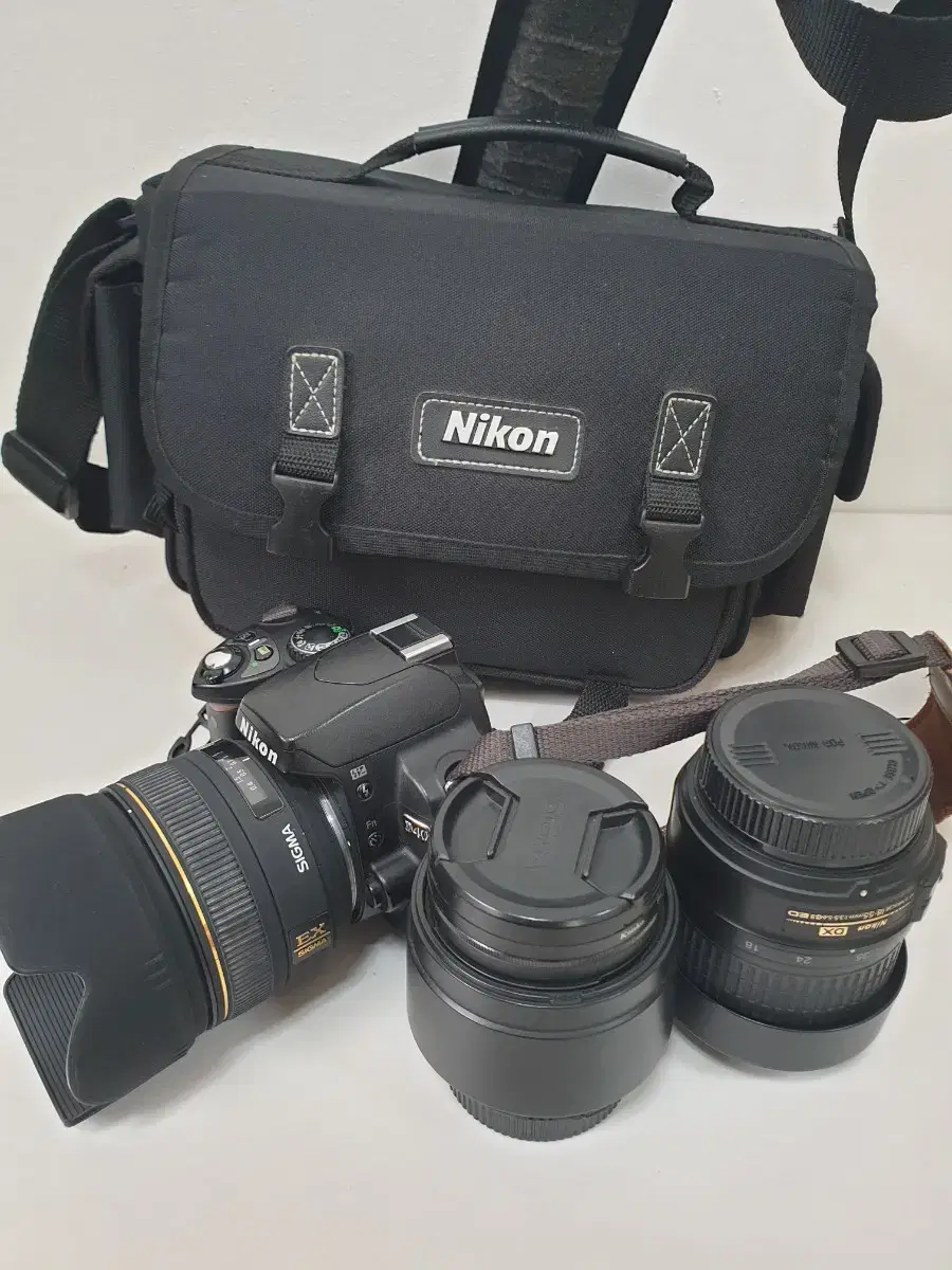 Nikon D40 + 3 lenses