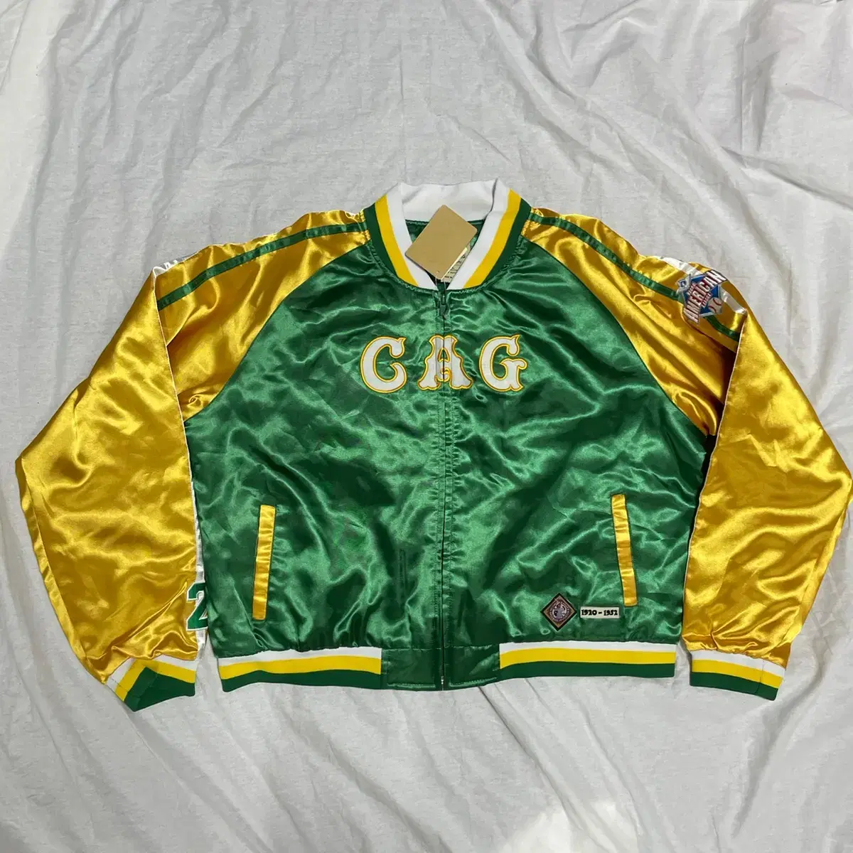 (100)GAGSatin Crop Varsity Jacket