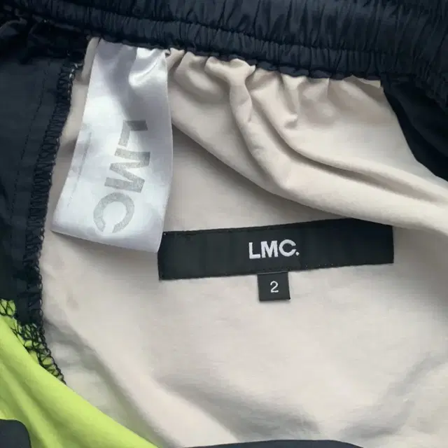 LMC 반바지