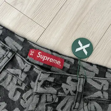 supreme☆fat tip jacquard regular jeanデニム