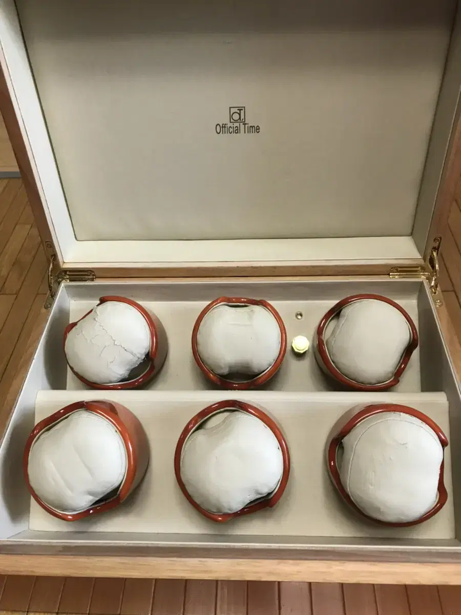 Official Time 6th Inning Watch Winder