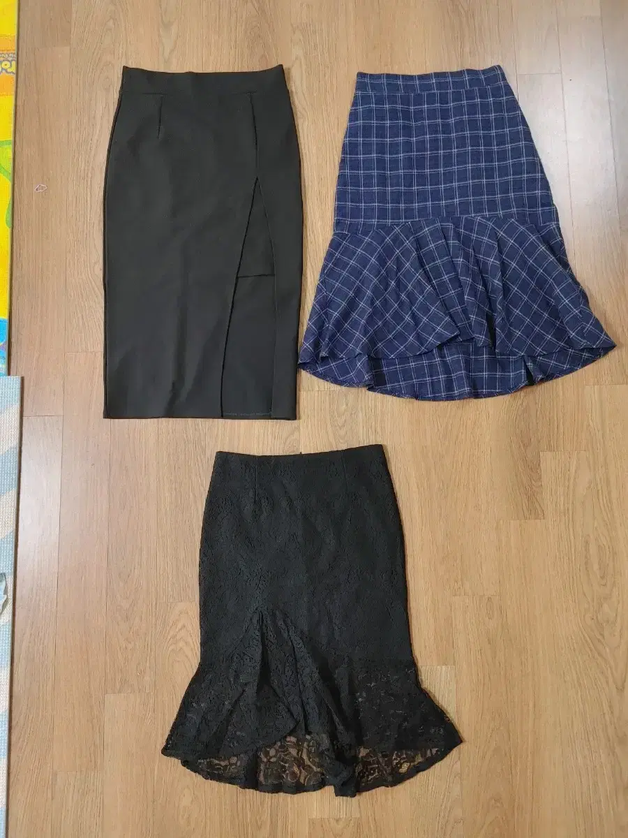 Women's 55-66 skirts 3 pieces. Package 20,000 won