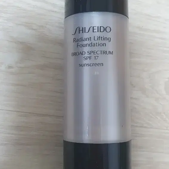 시세이도 shiseido radiant lifting foundation