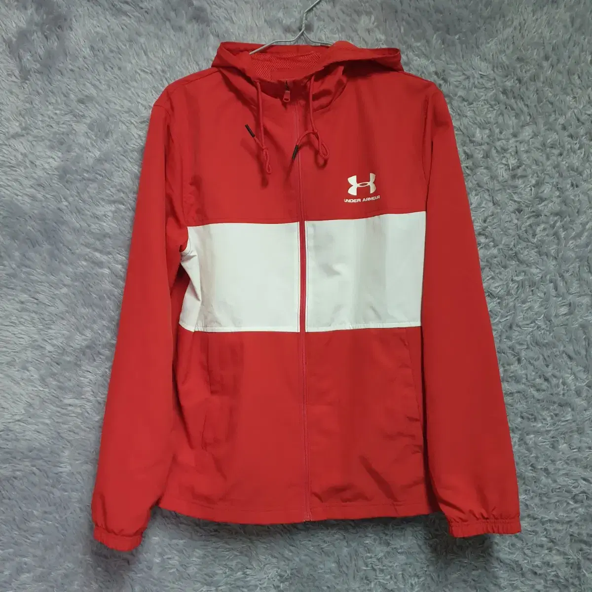 Under Armour jumper