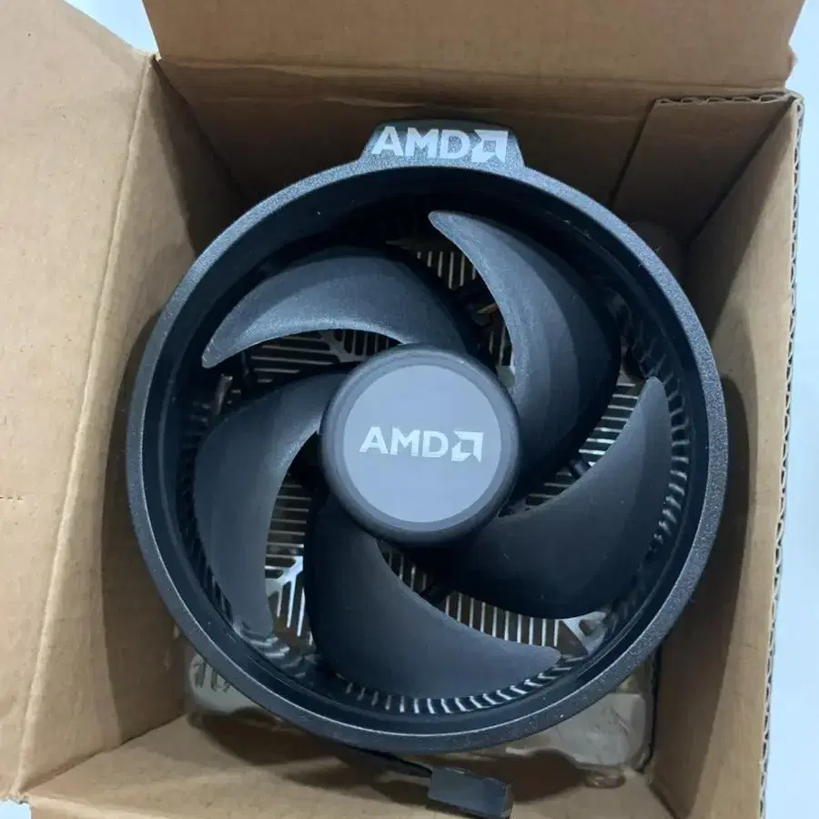 (새상품)AMD cpu 컴퓨터 쿨러 판매합니다