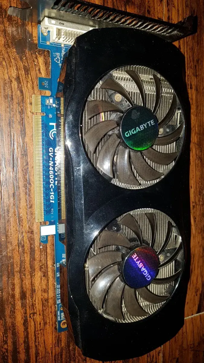 기가바이트 GV-N460 OC 1GB 256BIT DDR5그래픽 카드