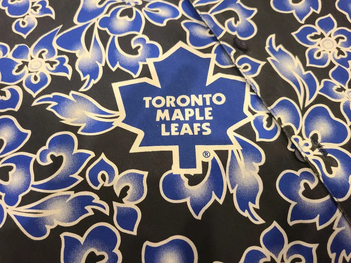 NHL Toronto Maple Leafs Hawaiian Shirt