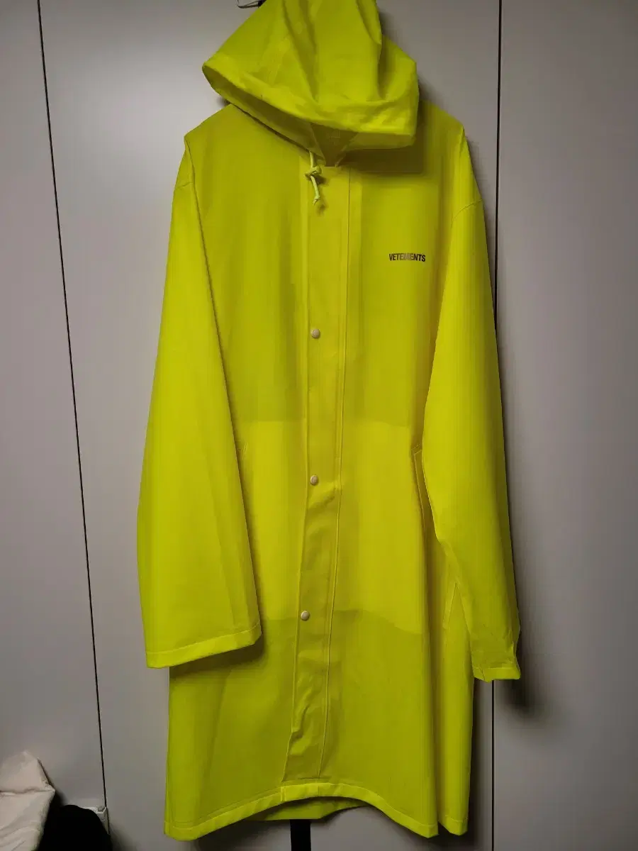 Vetements Raincoat 