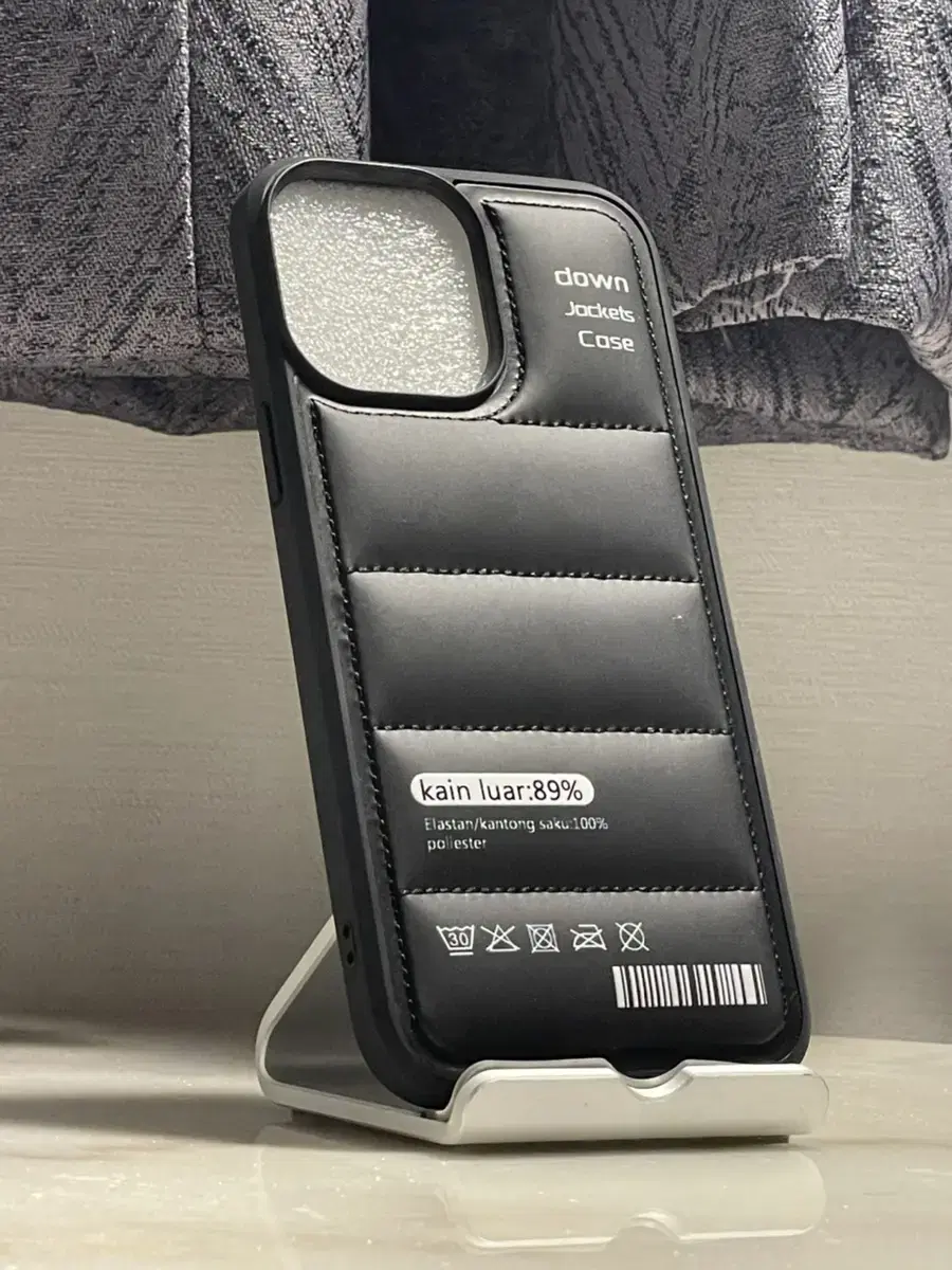 iPhone 13 Pro Max Padded Case