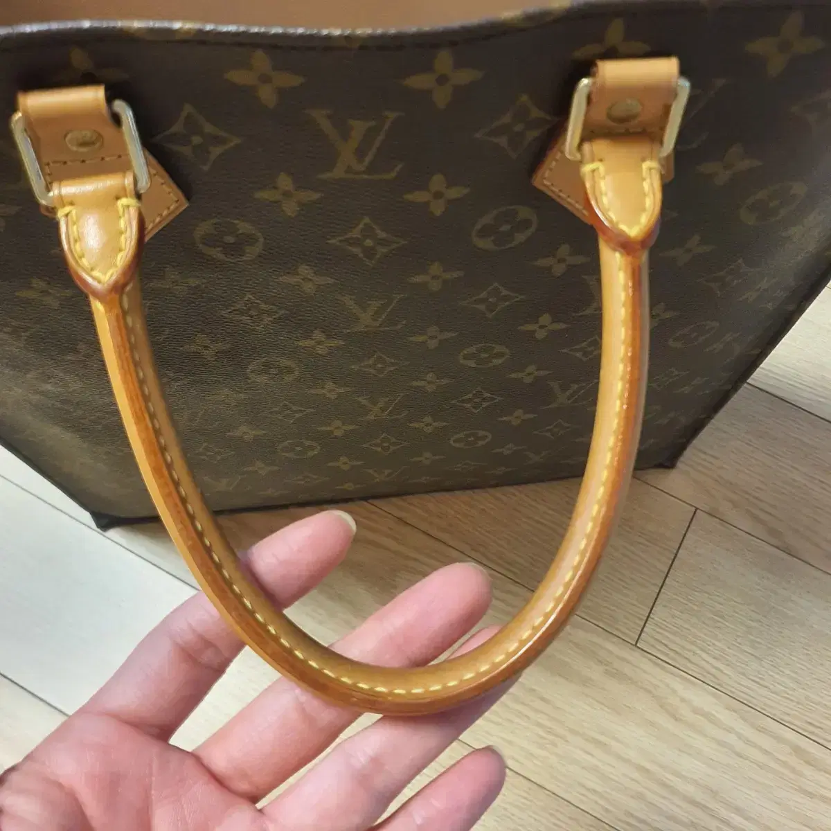 루이비통 LOUIS VUITTON 삭플라