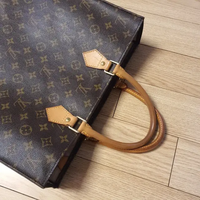 루이비통 LOUIS VUITTON 삭플라