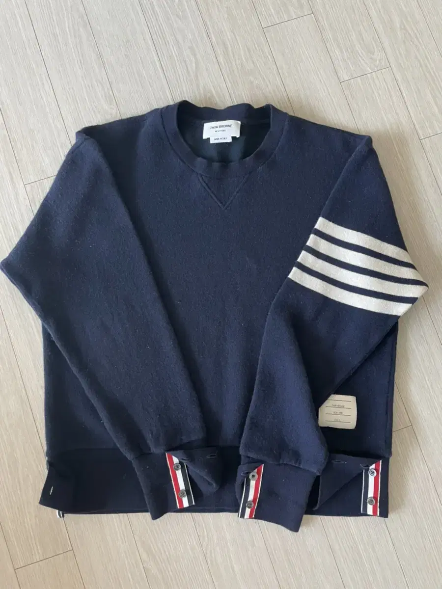 [2]Thom Browne 10th Anniversary Diagonal Cashmere Knit