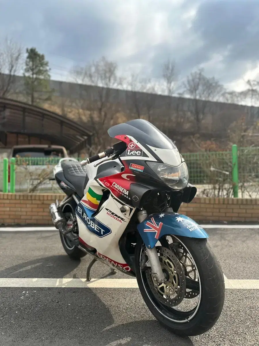 CBR600F4 (2000)