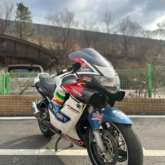 CBR600F4 (2000)