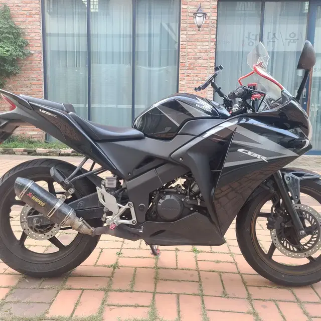 2013년식 CBR125 흑마 튜닝차량 급매합니다