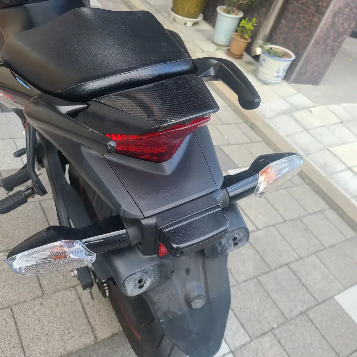 2016년식 CBR125 흑마 세미튜닝차량 급매합니다