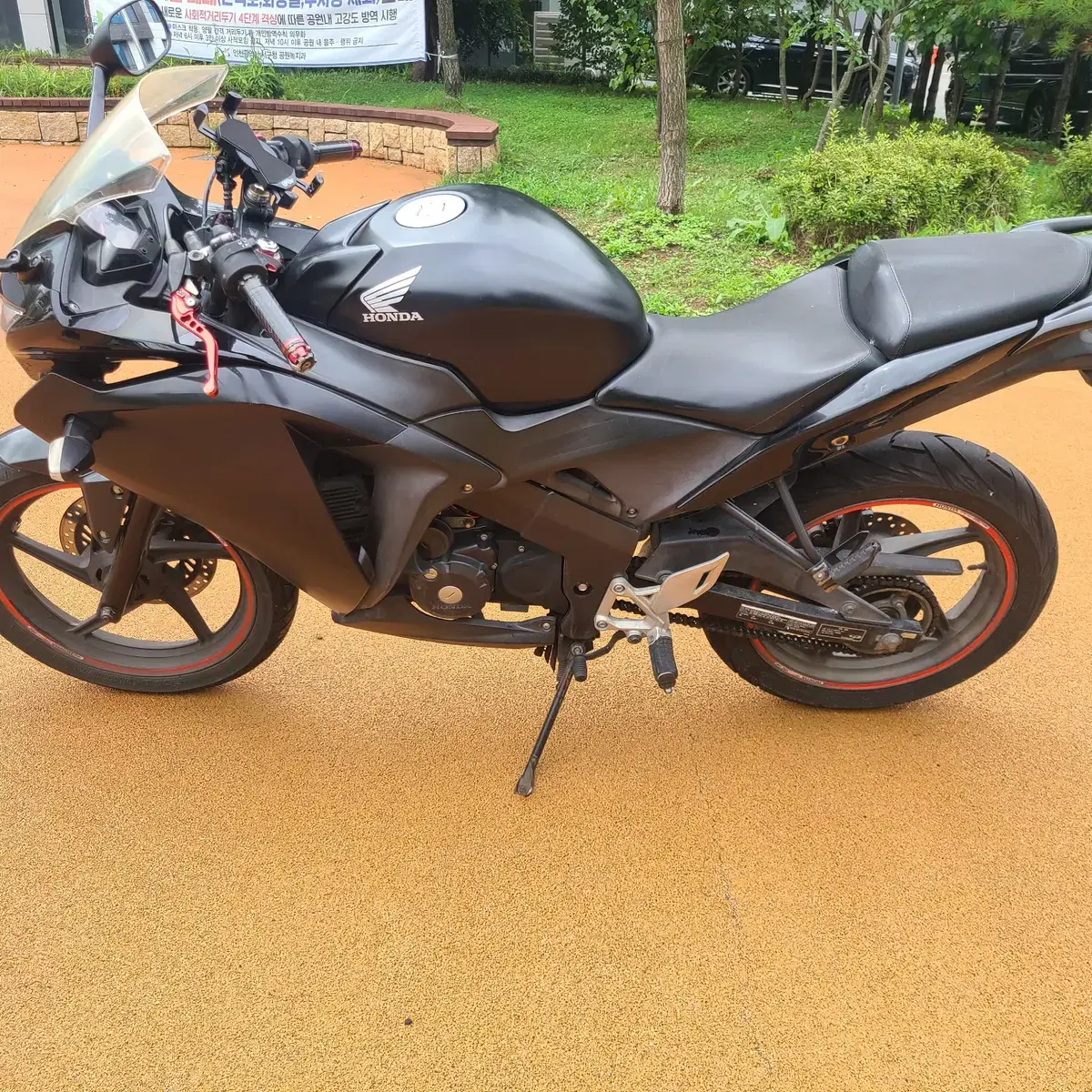 2012년식 CBR125 흑마 머플러튜닝차량 판매합니다