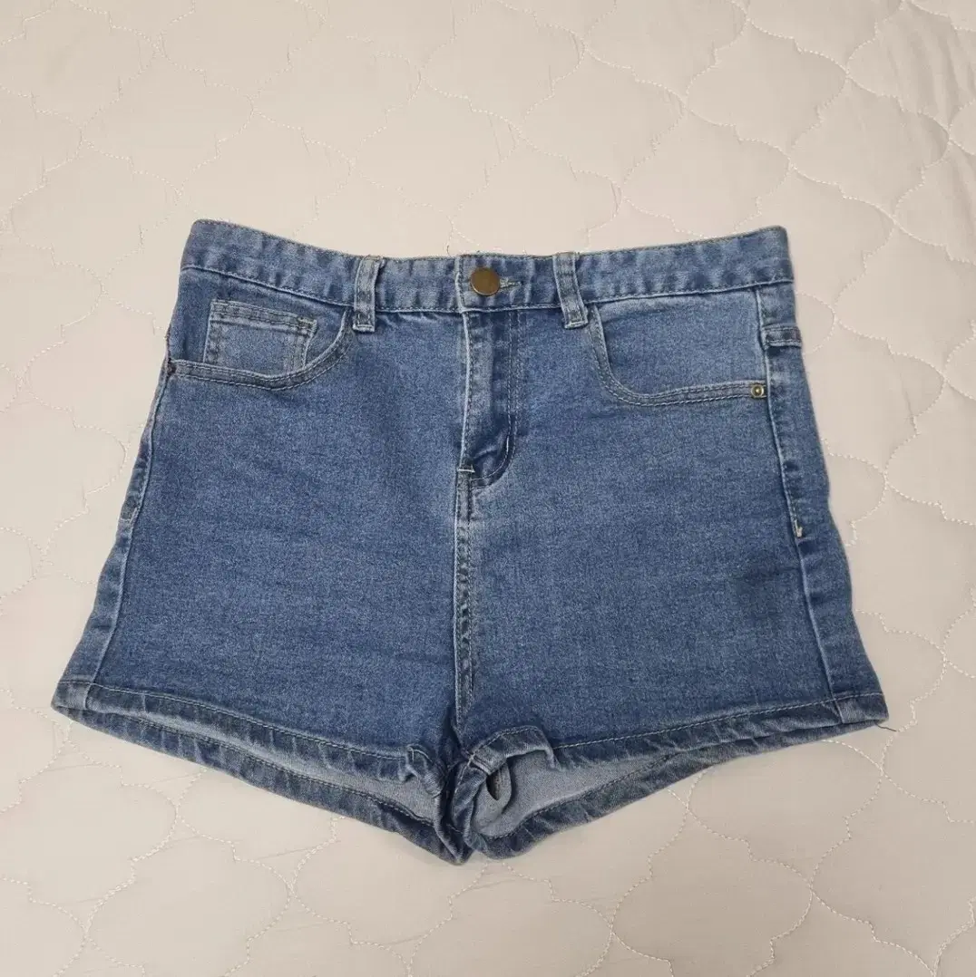 Part 3 Hot Pants Vahn (Size S)