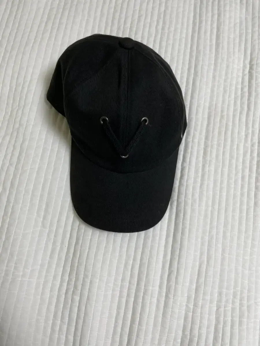 Vibrate Ballcap