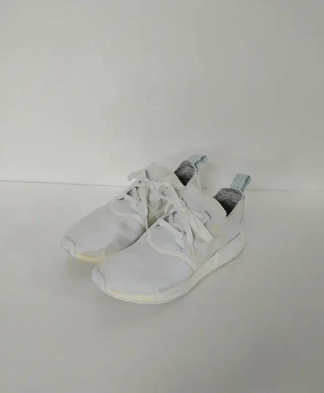 265)아디다스 adidas NMD R1