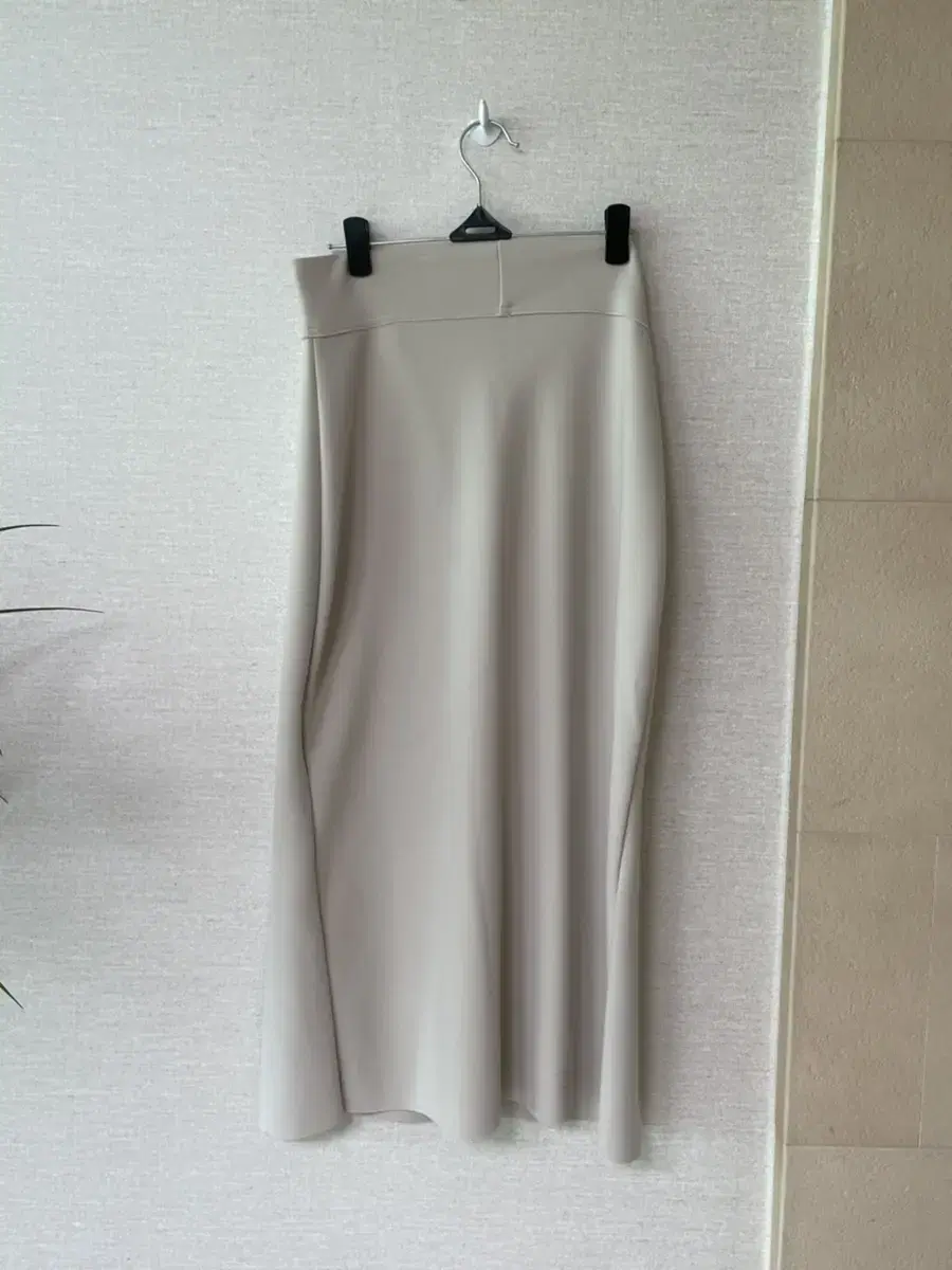 Light Beige Slit Skirt (New)