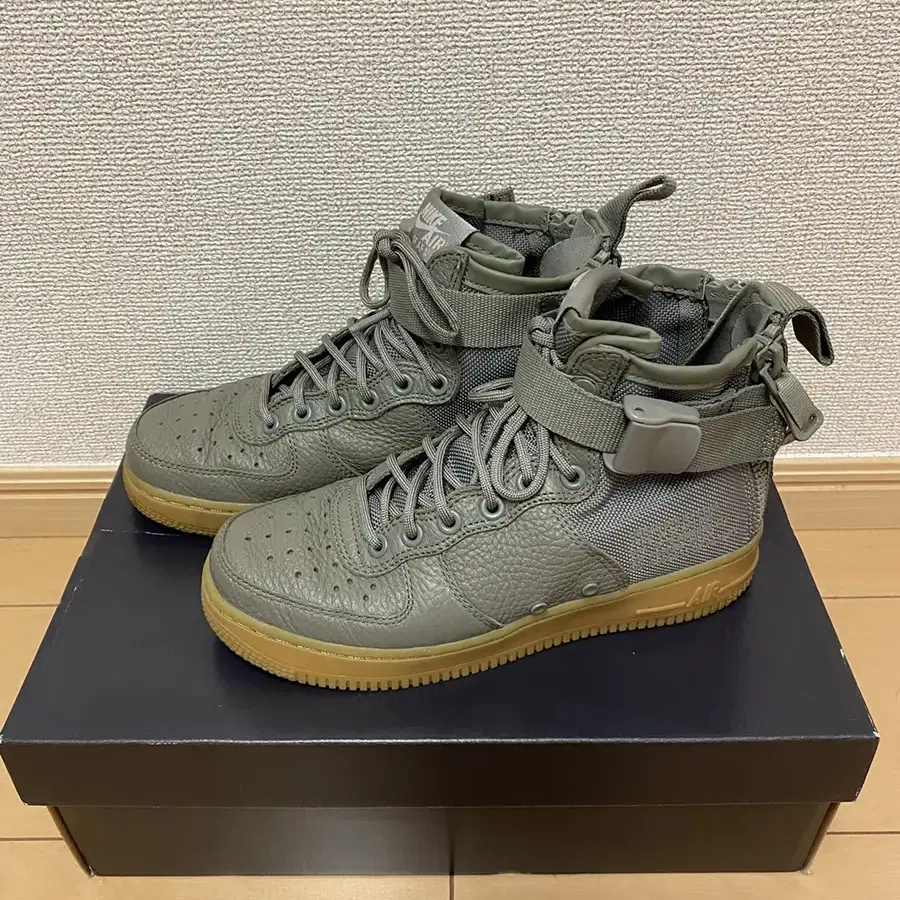 나이키 에어포스 WSF AF1 MID NIKE AIR FORCE 1 (2