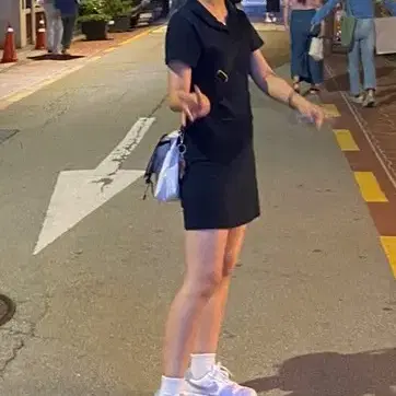 반팔 카라 원피스