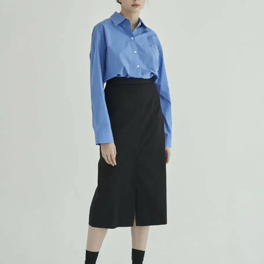 모트 S/S BASIC SLIT H-SKIRT (BLACK)