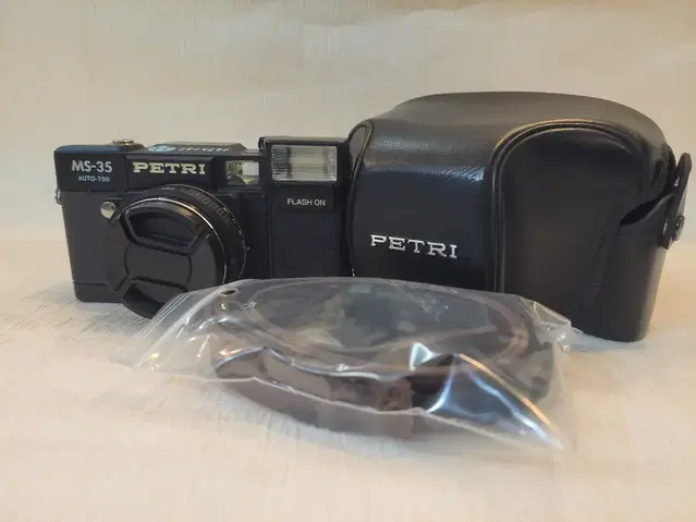 [중고]PETRI MS-35 41mm1:2.8아주귀한 필카입니다