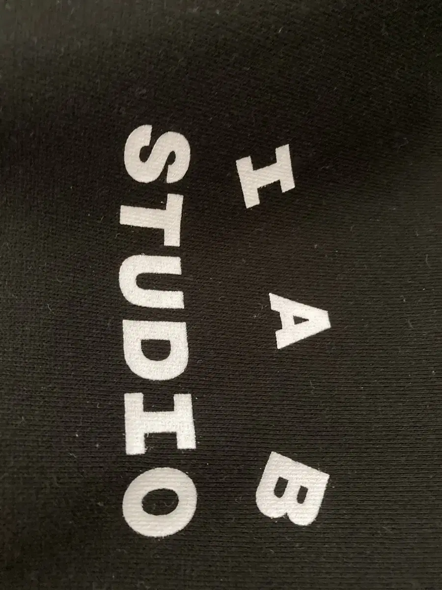 iab studio balck hoodie