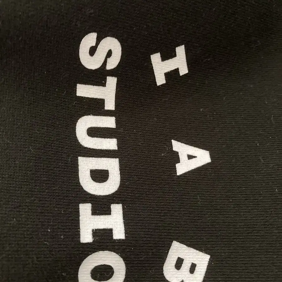 iab studio balck hoodie