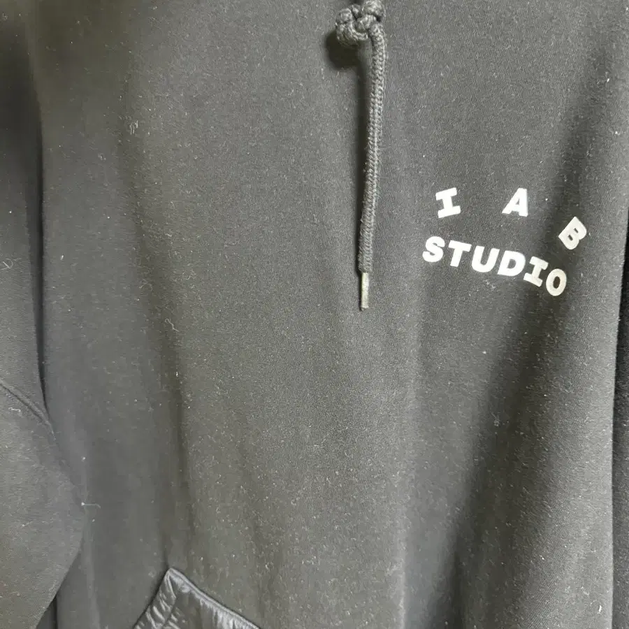 iab studio balck hoodie