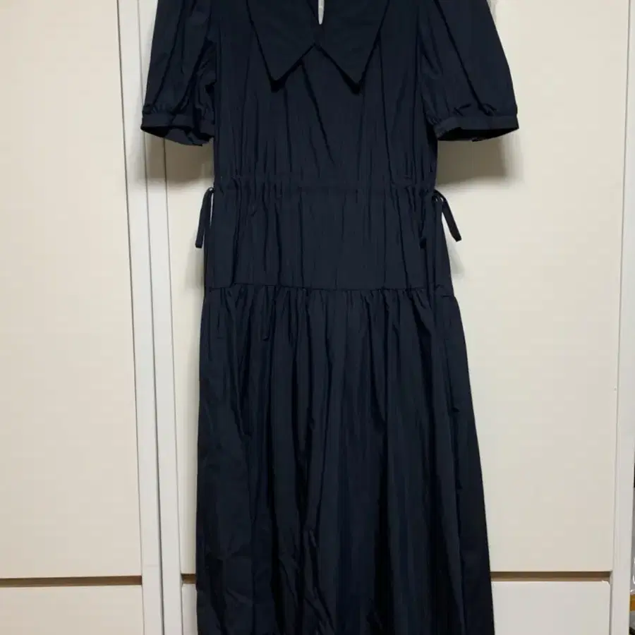 비이커 Summer Clean Collar Dress - Navy