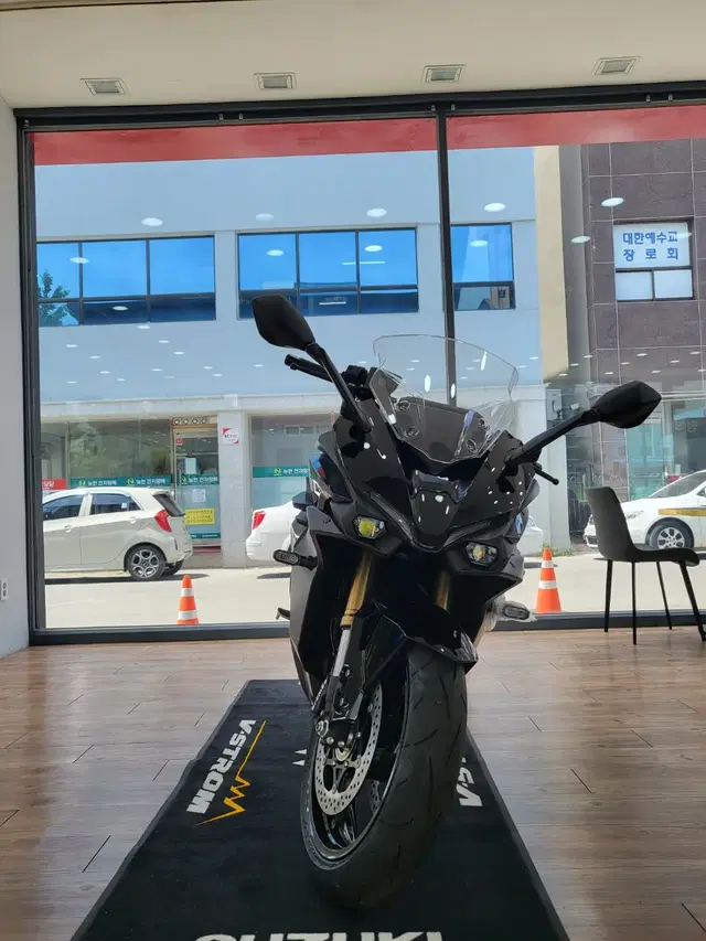 GSX-S1000GT 24년신차 판매합니다.(프로모션진행중)